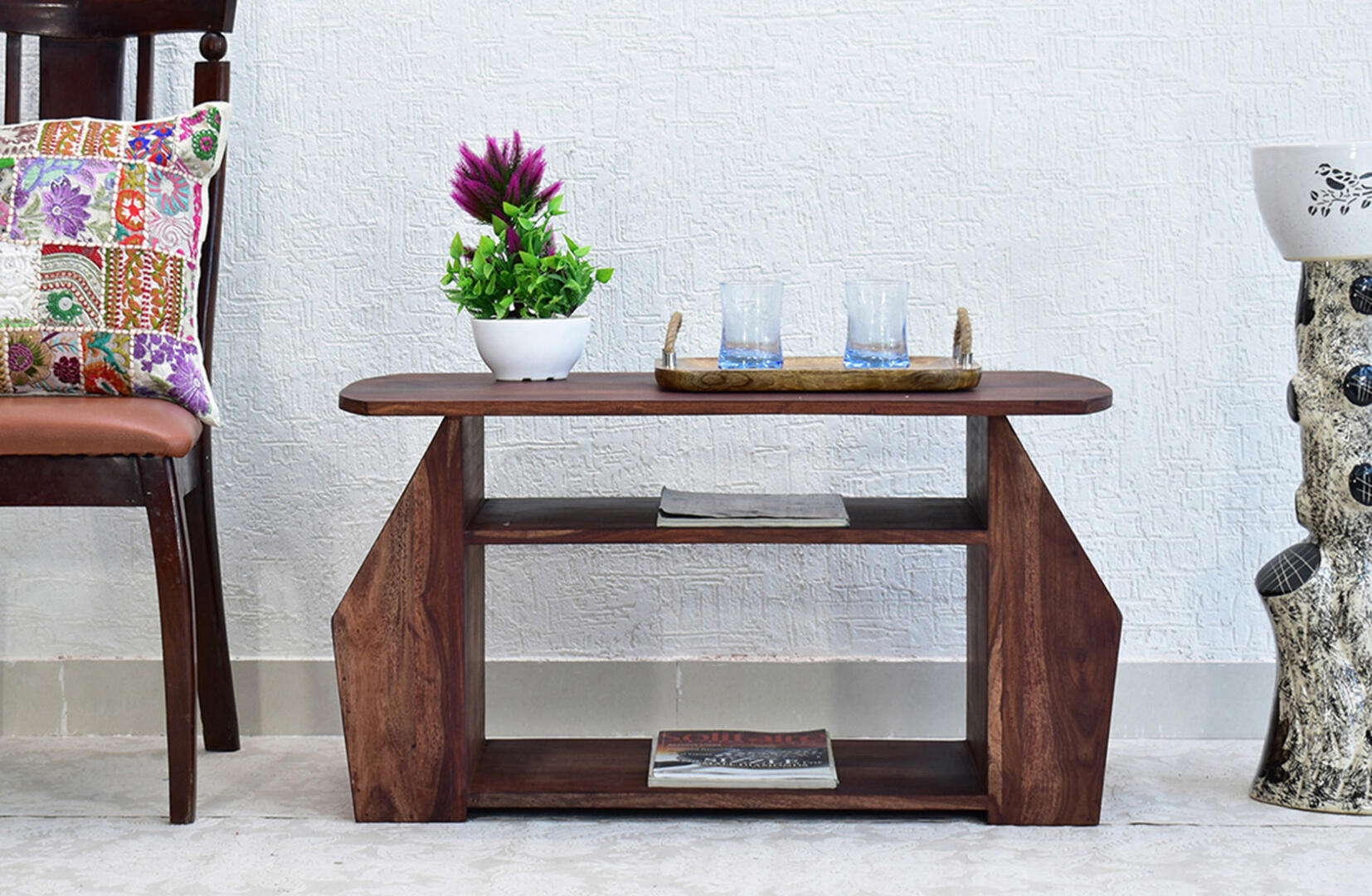 Bella Side Table/Magazine Rack